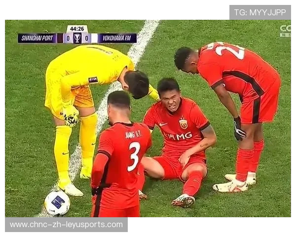 上海海港艰难争夺亚冠资格，实力能否突破瓶颈